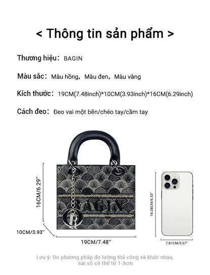 Túi xách mới dành cho nữ, thêu hoa văn, kèm khăn lụa, túi xách tay kiểu Lady Dior cao cấp, phong cách sang trọng thời thượng, mẫu hot hit, dễ phối đồ, túi đeo chéo hoặc đeo vai[gy-872]