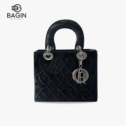 Túi Dior Lady đính kết thủ công cao cấp - Túi hình lưới tổ ong thêu hoa văn tinh xảo, thiết kế đa năng đeo chéo hoặc xách tay, đi kèm khăn lụa thời trang[gy-848]
